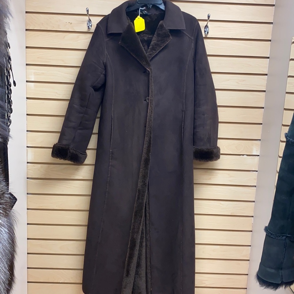 WOMEN LONG SHEARLING COAT SIZE M